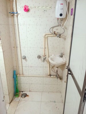 Bathroom in 1 RK Apartment at Mahakali CHS, Andheri East – for Rent