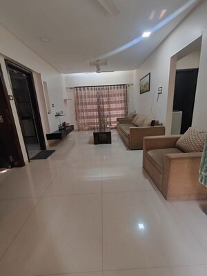 2 BHK Apartment For Rent in Vikas Park CHS, Malad West