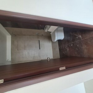 Bathroom in 3.5 BHK Apartment at Embassy One Thane, Panch Pakhadi – for Sale