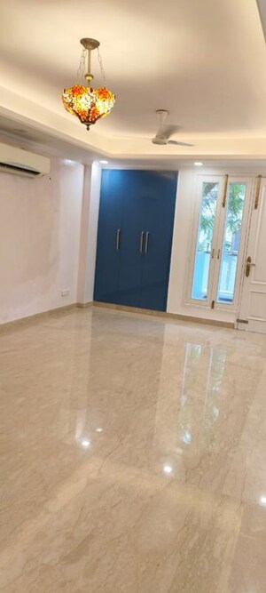Room in 4 BHK Builder Floor at Greater Kailash ii – for Sale