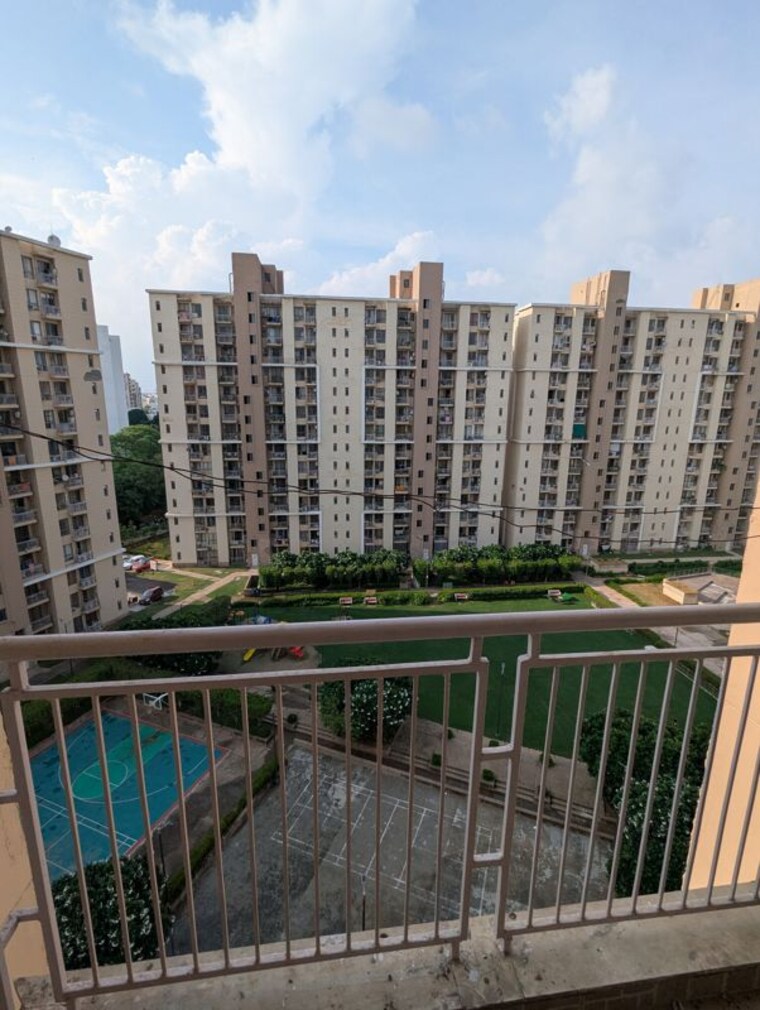 Exterior View, unitech-uniworld-gardens-2 3 Bedroom 1345 Sq.Ft. Apartment In Sector 47 Gurgaon 10544348