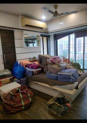 Bedroom in 4 BHK Apartment at Veernav Ram Niwas, Gokhale Road – for Rent