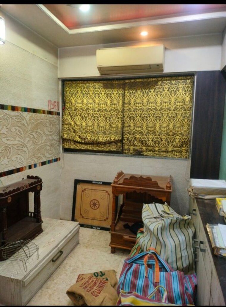 Living Room, veernav-ram-niwas 4 Bedroom 1200 Sq.Ft. Apartment In Gokhale Road Thane 10544386