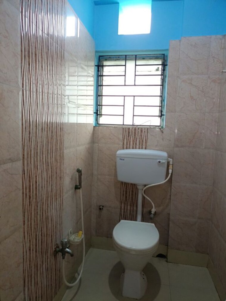 Bathroom, jadavpur 2 Bedroom 765 Sq.Ft. Apartment In Jadavpur Kolkata 10544274
