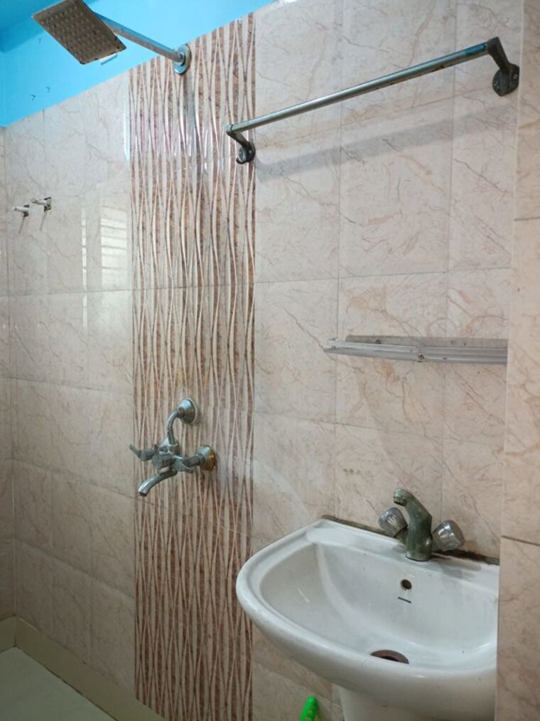 Bathroom, jadavpur 2 Bedroom 765 Sq.Ft. Apartment In Jadavpur Kolkata 10544274