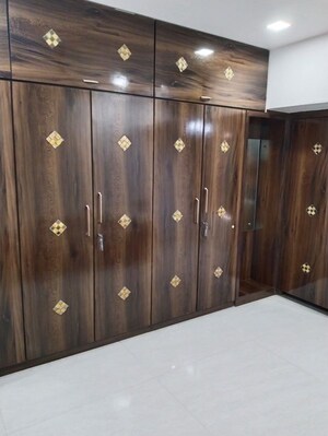 Furnished Amenities in 3 BHK Apartment at Evershine Grandeur, Malad West – for Rent