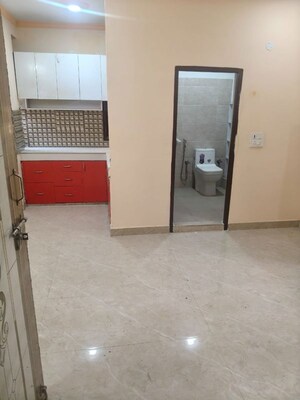 Room in 1 BHK Independent House at Saket – for Rent