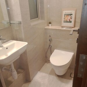 Bathroom in 1 BHK Apartment at Hiranandani Regent Hill, Powai – for Rent
