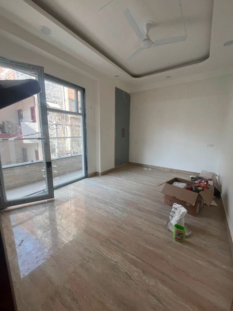 Room, saket 3 Bedroom 900 Sq.Ft. Builder Floor In Saket Delhi 10544461