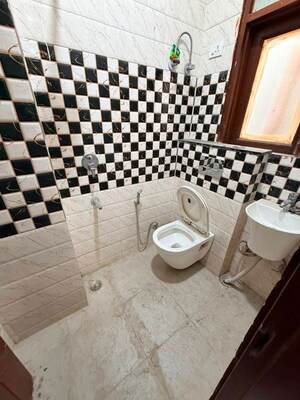 Team Area in 1 BHK Independent House at Saket – for Rent