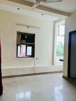 1 RK Builder Floor For Rent in Saket