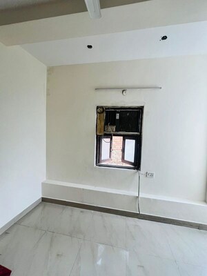 Room in 1 RK Builder Floor at Saket – for Rent