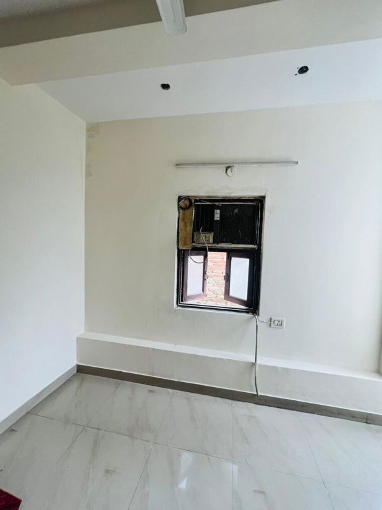 Room, saket 1 RK 400 Sq.Ft. Builder Floor In Saket Delhi 10544496
