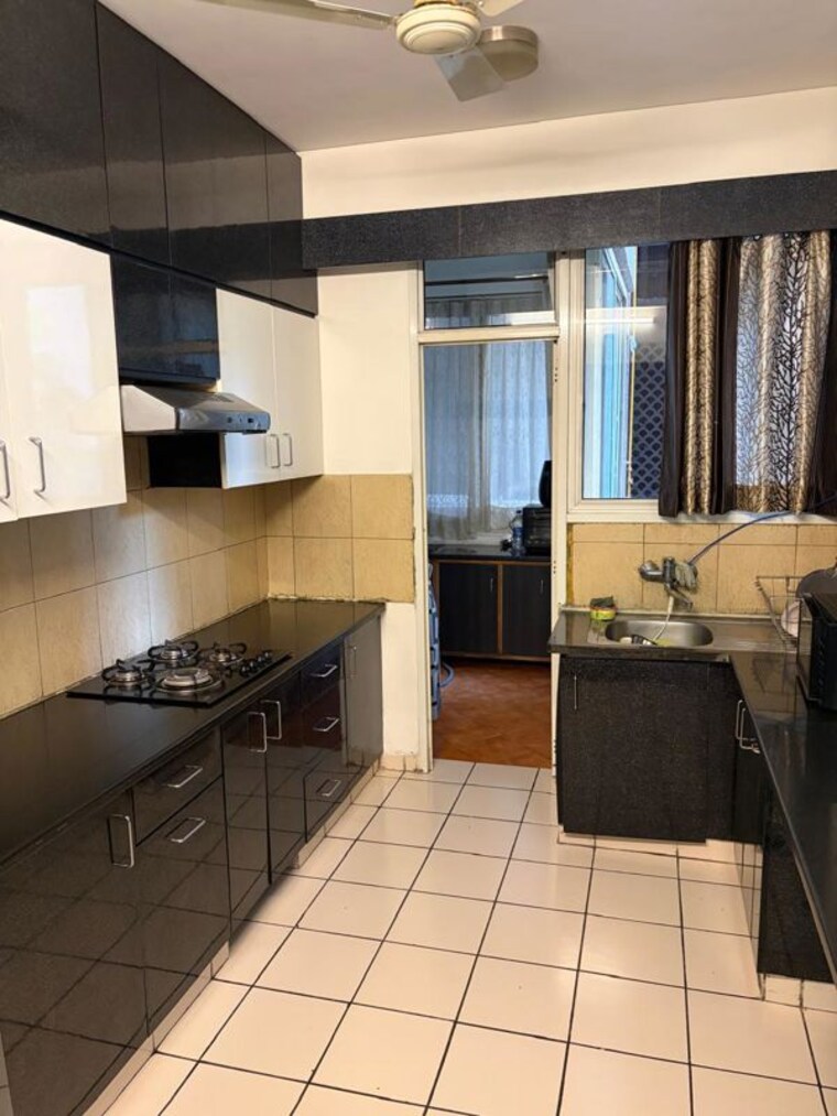 Kitchen, omaxe-the-nile 3 Bedroom 1975 Sq.Ft. Apartment In Sector 49 Gurgaon 10544487