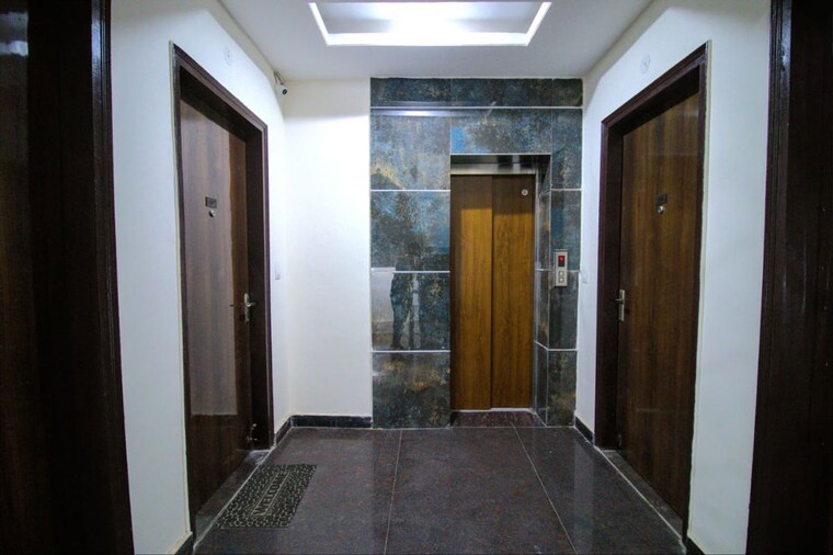 undefined, sector 52 1 Bedroom 215 Sq.Yd. Builder Floor In Sector 52 Gurgaon 10544502