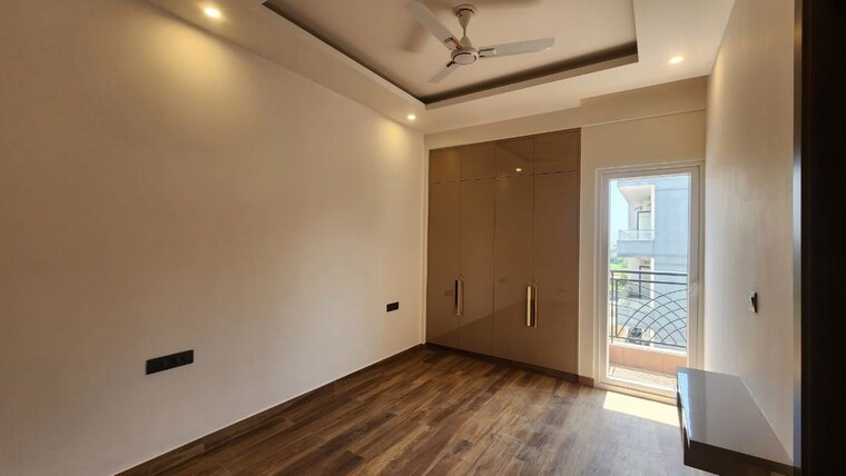 Room, smart-world-orchard 3 Bedroom 1650 Sq.Ft. Builder Floor In Sector 61 Gurgaon 10544553