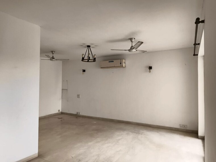 Bathroom, bestech-park-view-spa-next 4 Bedroom 2350 Sq.Ft. Apartment In Sector 67 Gurgaon 10544554