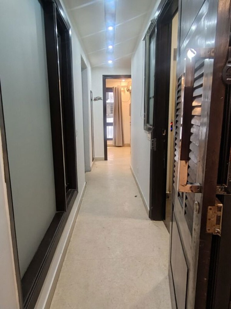 undefined, chittaranjan park 3 Bedroom 160 Sq.Yd. Builder Floor In Chittaranjan Park Delhi 10544585