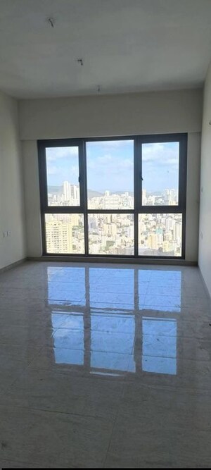Room in 2 BHK Apartment at Sheth Auris Serenity Tower 2, Malad West – for Rent