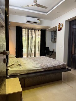 5 BHK + Servant Room Apartment For Rent in Joy White House