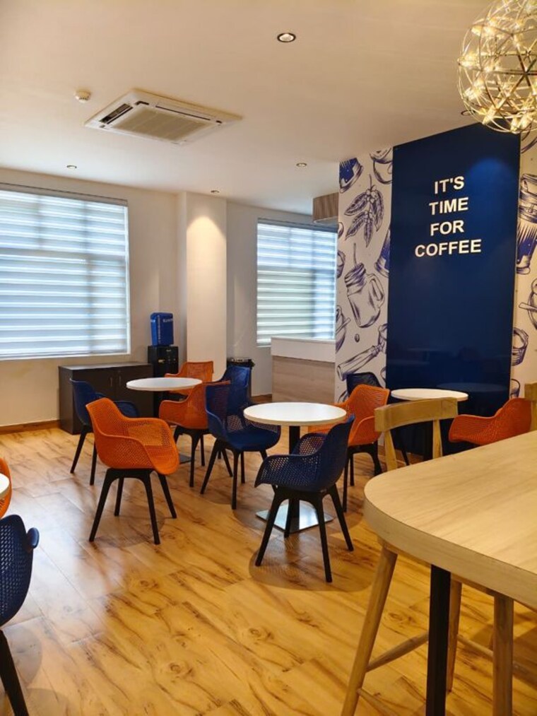 Team Area, sector 6 Commercial Office Space 7500 Sq.Ft. In Sector 6 Noida 10544617