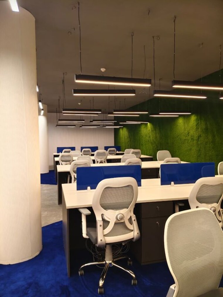 Team Area, sector 6 Commercial Office Space 7500 Sq.Ft. In Sector 6 Noida 10544617