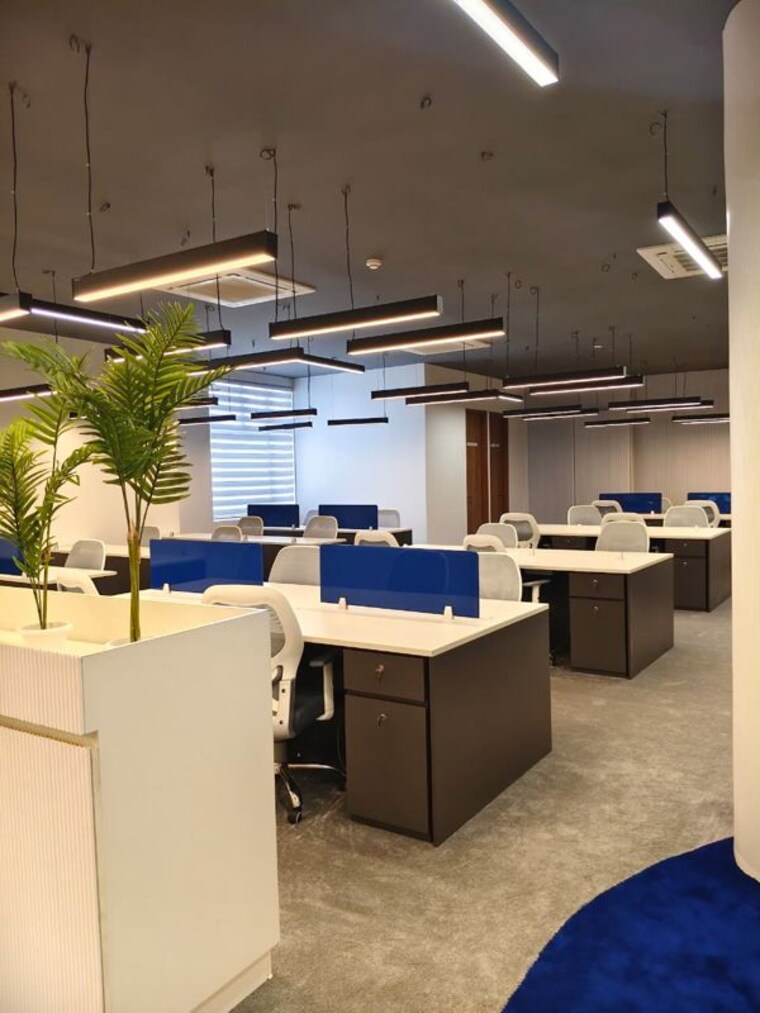 Team Area, sector 6 Commercial Office Space 7500 Sq.Ft. In Sector 6 Noida 10544617