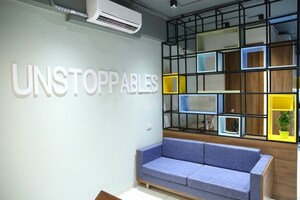  Office Space – Exterior View View at Super Corridor - for Rent