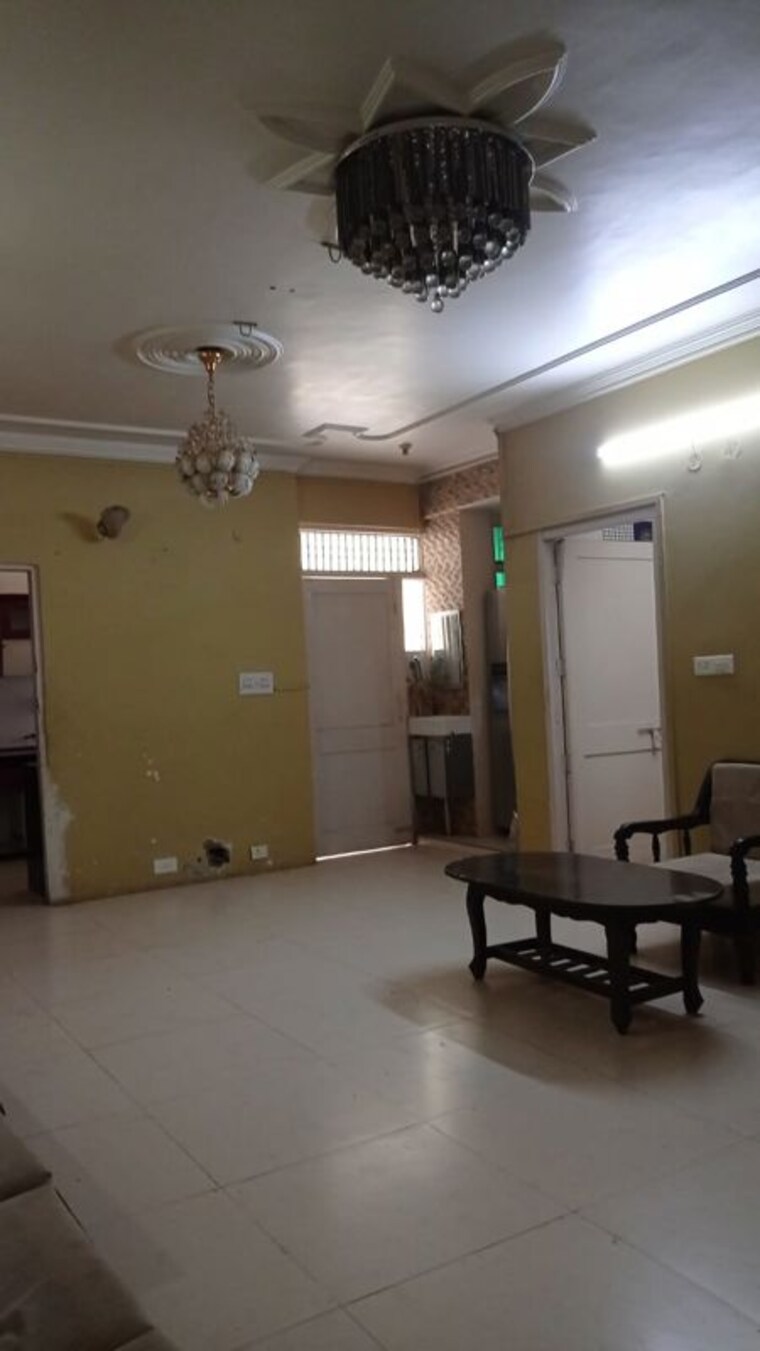 Living Room, sector 7 3.5 Bedroom 1800 Sq.Ft. Apartment In Sector 7 Panchkula 10544643