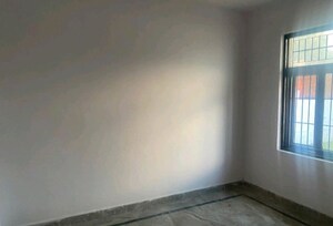 Room in 2 BHK Independent House at Sigma Ii Greater Noida – for Sale