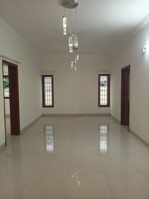 Room in 5 BHK Villa at Adarsh Palm Retreat, Marathahalli Orr – for Rent