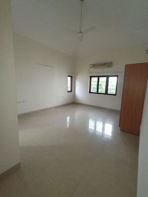 Room in 5 BHK Villa at Adarsh Palm Retreat, Marathahalli Orr – for Rent