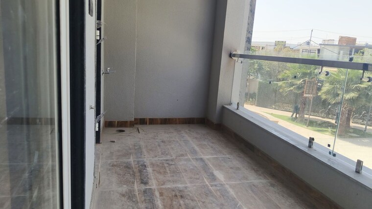 Room, parklands 3 Bedroom 250 Sq.Yd. Builder Floor In Sector 85 Faridabad 10544739