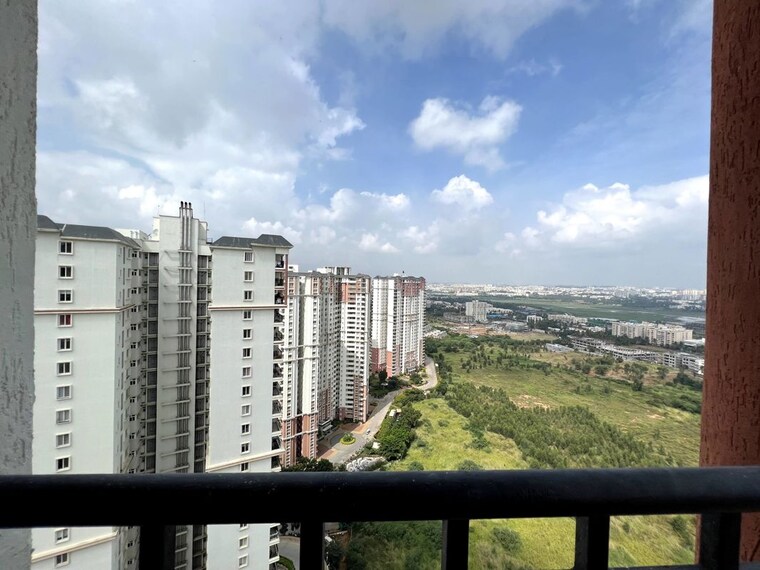 Exterior View, prestige-lakeside-habitat 3.5 Bedroom 2134 Sq.Ft. Apartment In Varthur Bangalore 10544725