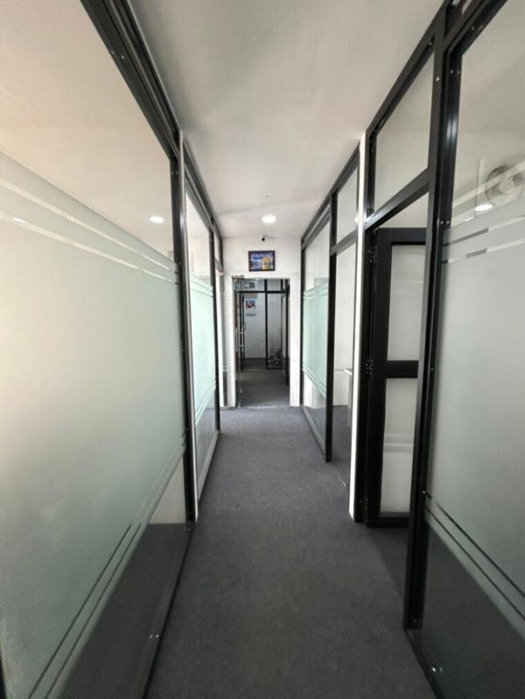 undefined, sector 17 Commercial Office Space 1000 Sq.Ft. In Sector 17 Chandigarh 10544788