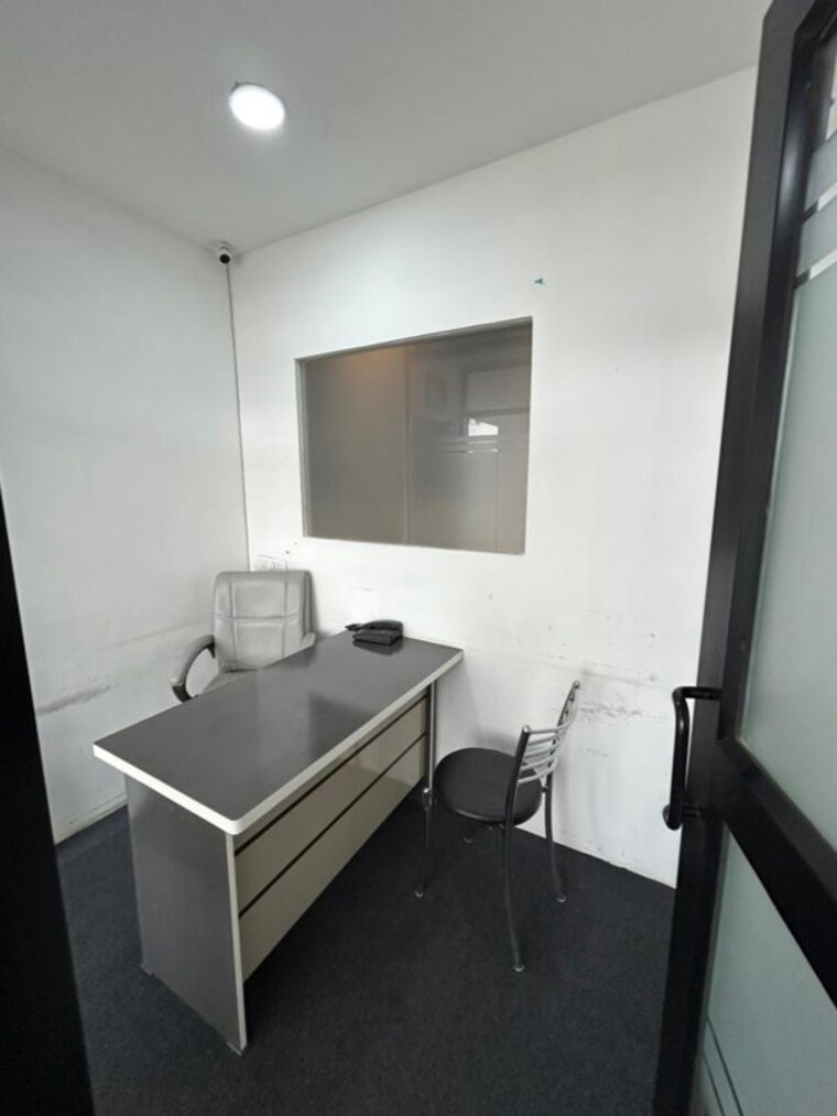 Team Area, sector 17 Commercial Office Space 1000 Sq.Ft. In Sector 17 Chandigarh 10544788