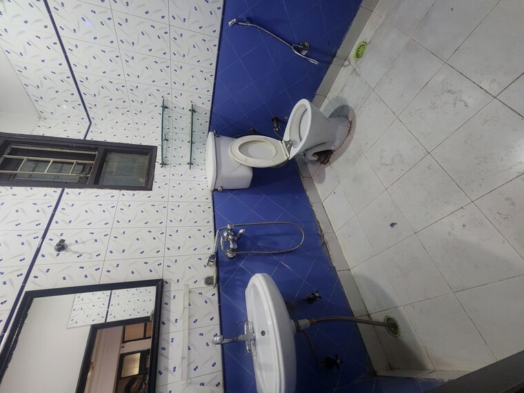 Washroom, gaurs-galaxy 2 Bedroom 1000 Sq.Ft. Apartment In Vaishali Sector 5 Ghaziabad 10544734