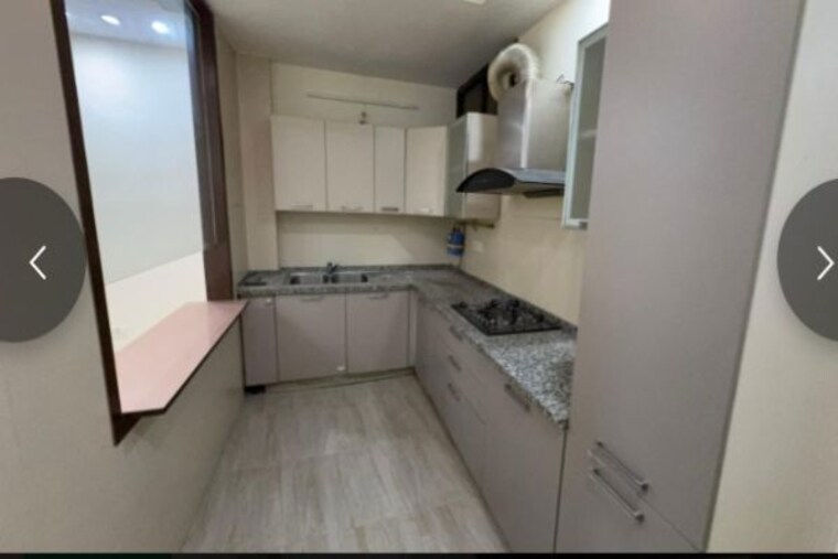 Kitchen, godrej-south-estate-okhla 3 Bedroom 2000 Sq.Ft. Apartment In Okhla Delhi 10544838