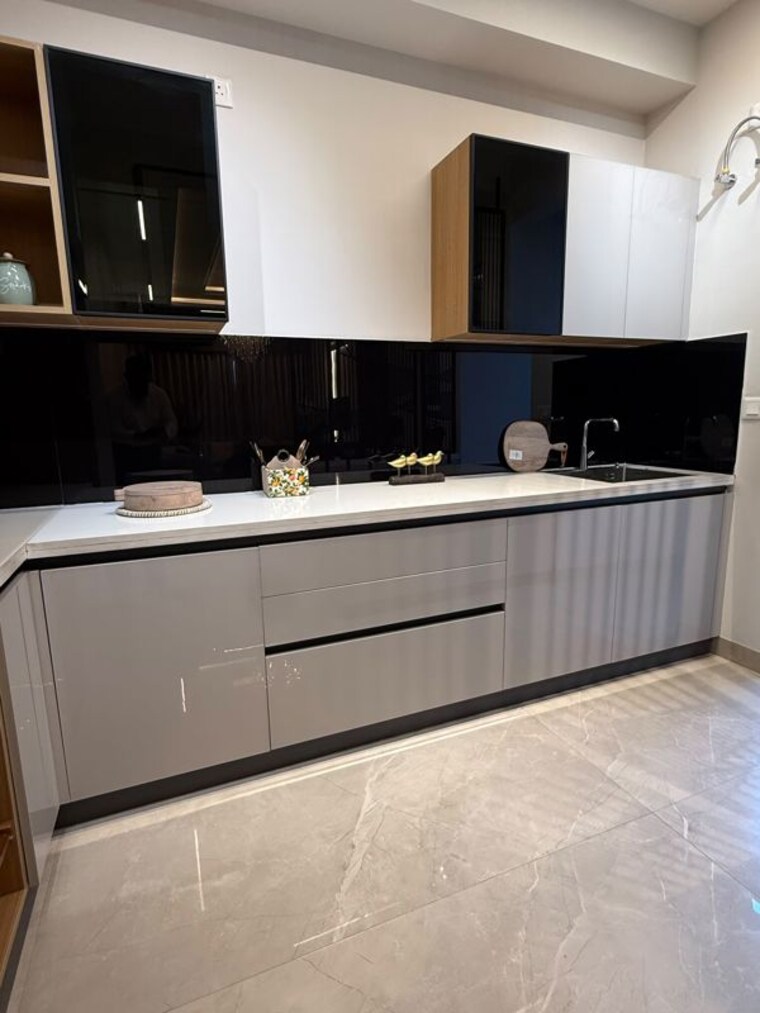 Kitchen, urban-the-zirk 3.5 Bedroom 2290 Sq.Ft. Apartment In Nabha Zirakpur 10431441