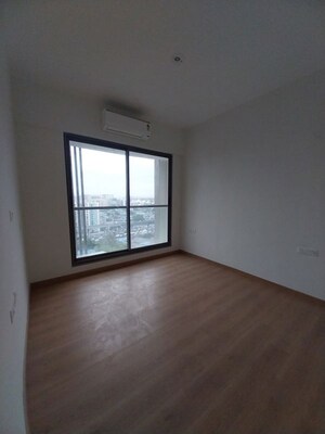 Room in 2 BHK Apartment at Savvy Merushikhar, Andheri East – for Sale