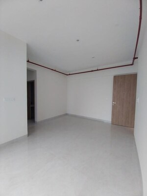 Room in 2 BHK Apartment at Savvy Merushikhar, Andheri East – for Sale