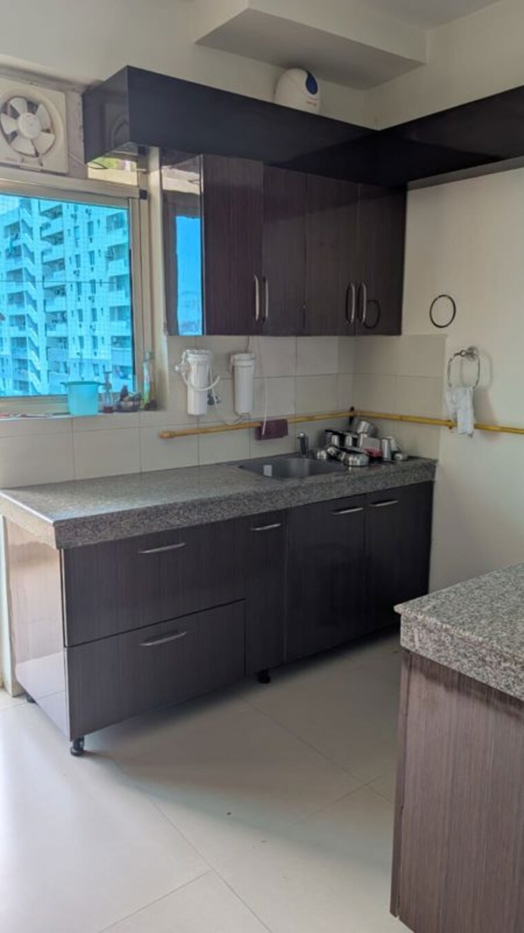 Kitchen, vatika-gurgaon-21 2 Bedroom 1420 Sq.Ft. Apartment In Sector 83 Gurgaon 10544836