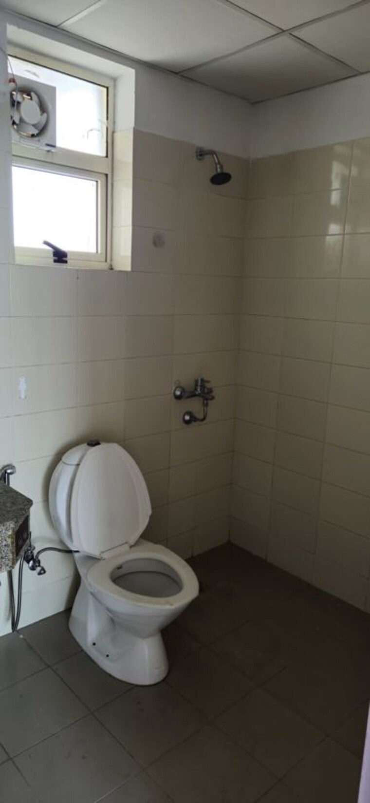 Bathroom, vatika-gurgaon-21 2 Bedroom 1420 Sq.Ft. Apartment In Sector 83 Gurgaon 10544836