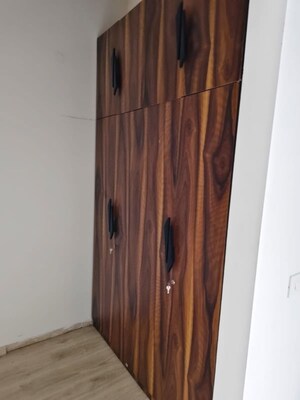 Furnished Amenities in 3.5 BHK Builder Floor at M3M Soulitude, Sector 89 – for Rent