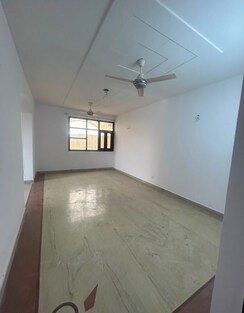 3 BHK + Prayer Room,Study Room,Basement Apartment For Rent in Sector 6 Dwarka