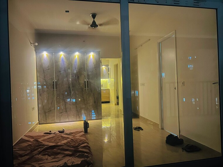 Room, gaur-yamuna-city-16th-park-view 2 Bedroom 720 Sq.Ft. Apartment In Gaur Yamuna City Greater Noida 10379818