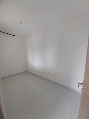 Room in 3.5 BHK Apartment at Savvy Merushikhar, Andheri East – for Sale