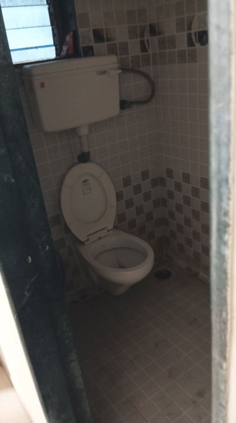 Bathroom, krishna-palace-ulwe 1 RK 465 Sq.Ft. Apartment In Ulwe Sector 16 Navi Mumbai 10388392