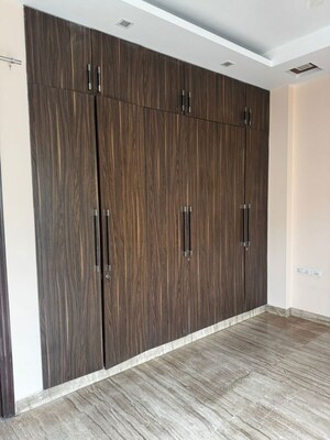 Room in 3 BHK Apartment at SS Mayfield Gardens, Sector 51 – for Rent
