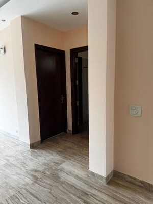 Room in 3 BHK Apartment at SS Mayfield Gardens, Sector 51 – for Rent